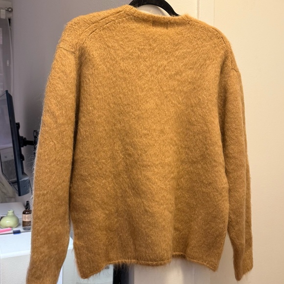 H&M Oversized crewneck Mohair Wool Blend Knit sweater Size S (NWT) - Picture 1 of 3